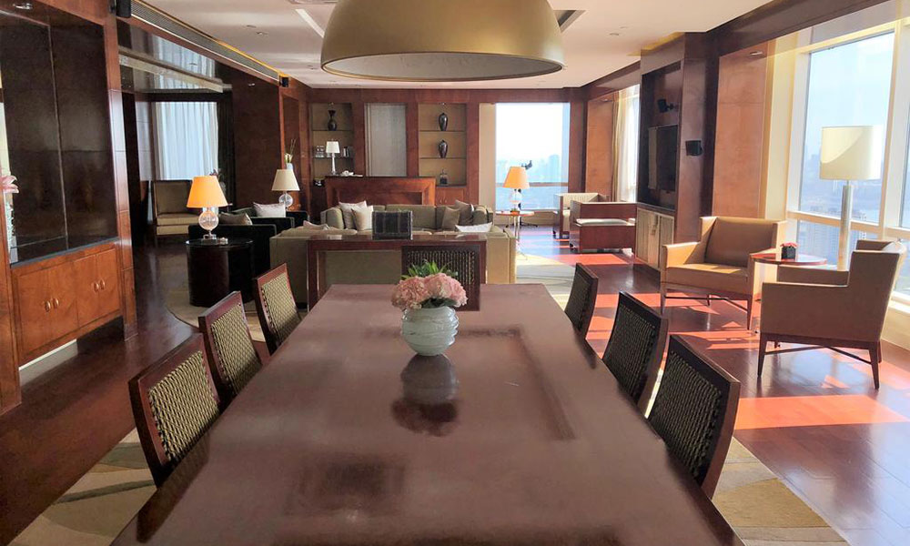 酒店家具的現(xiàn)場(chǎng)封邊是怎樣完成的